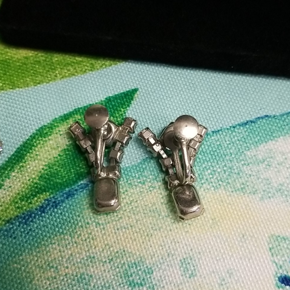 Antique Rhinestone and clip on earrings set - Picture 9 of 13